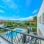 Villa Five Bedroom With Private Pool Dicmo