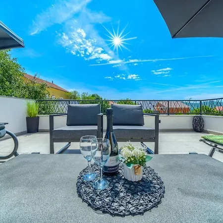 فيلة Five Bedroom With Private Pool