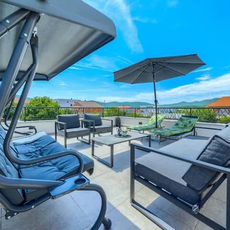 Five Bedroom With Private Pool * Dicmo