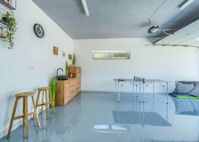 Villa Five Bedroom With Private Pool *