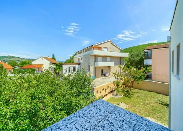 Five Bedroom With Private Pool Villa