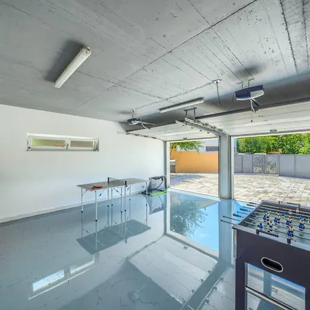 Five Bedroom With Private Pool * Dicmo