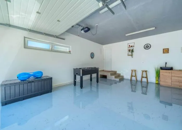 Five Bedroom With Private Pool Dicmo